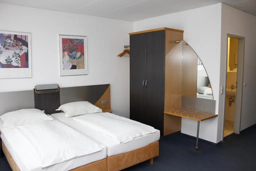 Opera Hotel Koeln 3*, Köln