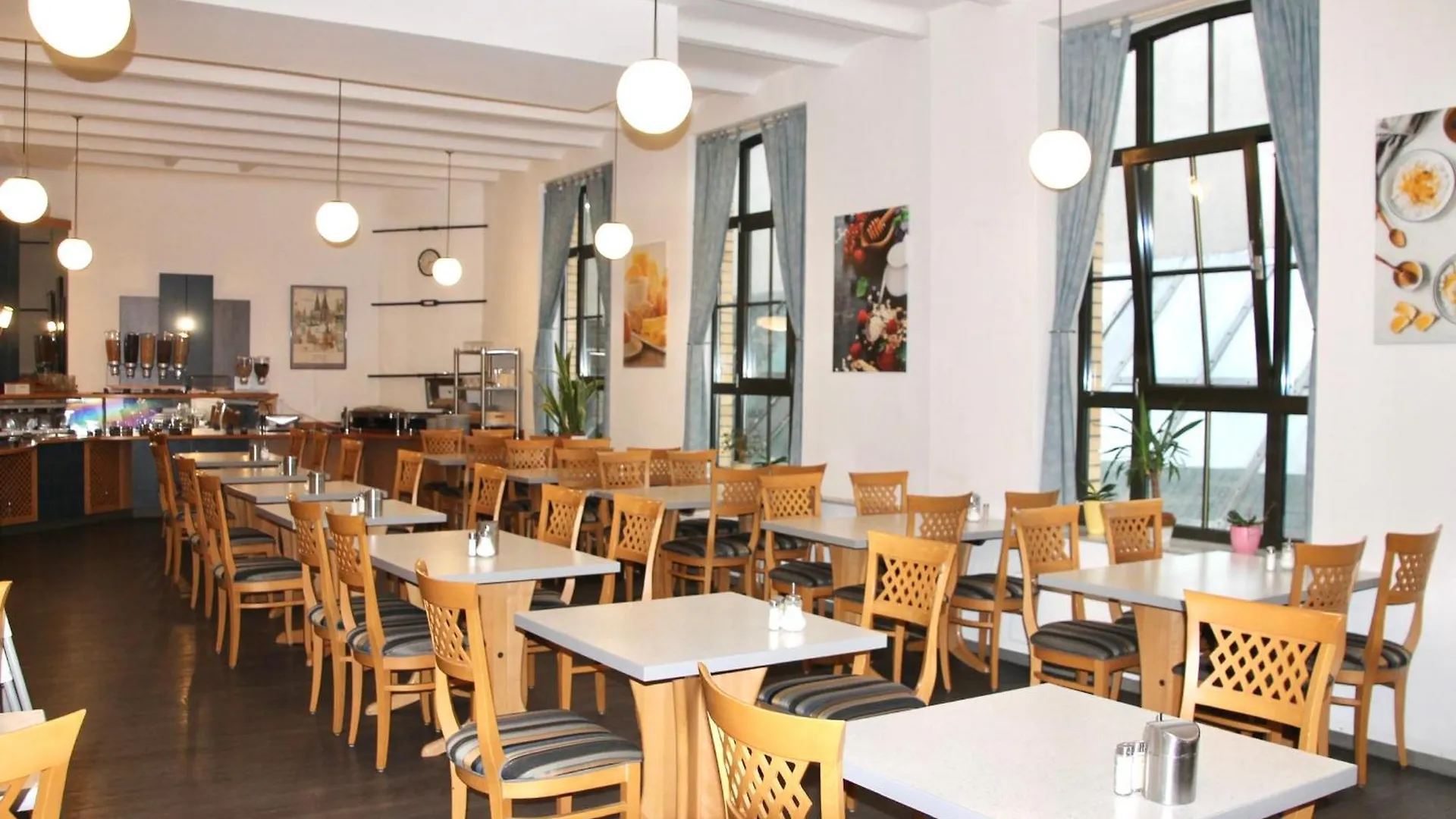Opera Hotel Koeln  Cologne