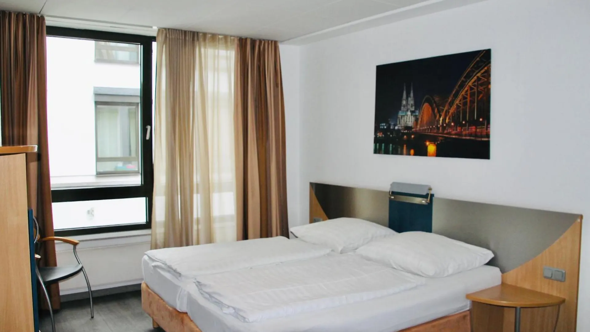 ***  Opera Hotel Koeln Germany