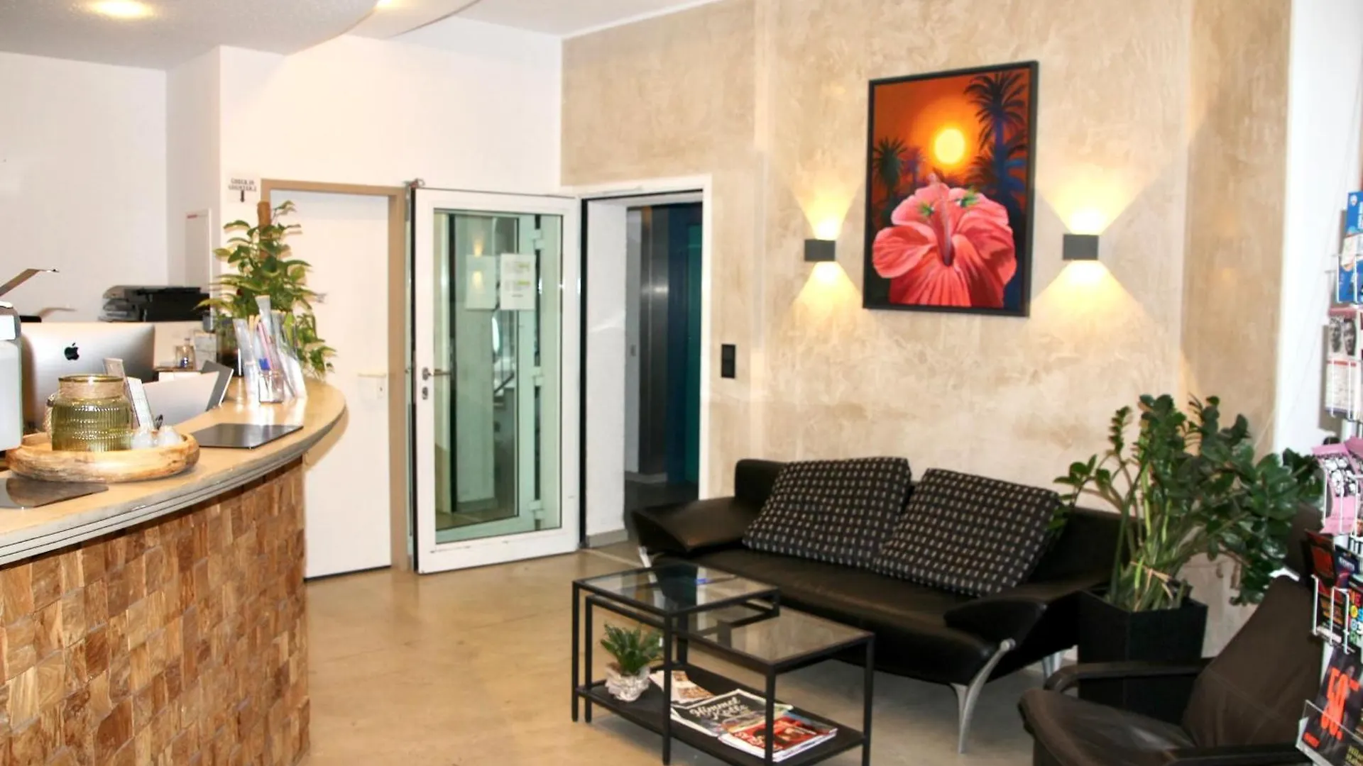 Opera Hotel Koeln 3*, Kolonia