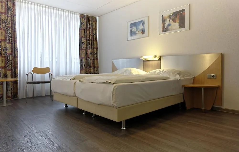 Opera Hotel Koeln 3*, Kolonia Niemcy